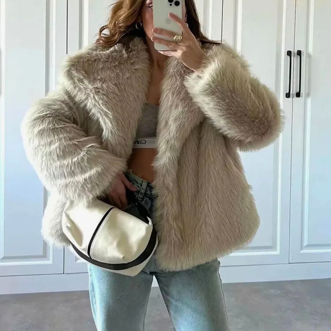 WOMEN-beige-Chic-Faux-Fur-Lapel-Crop-Coat.jpg